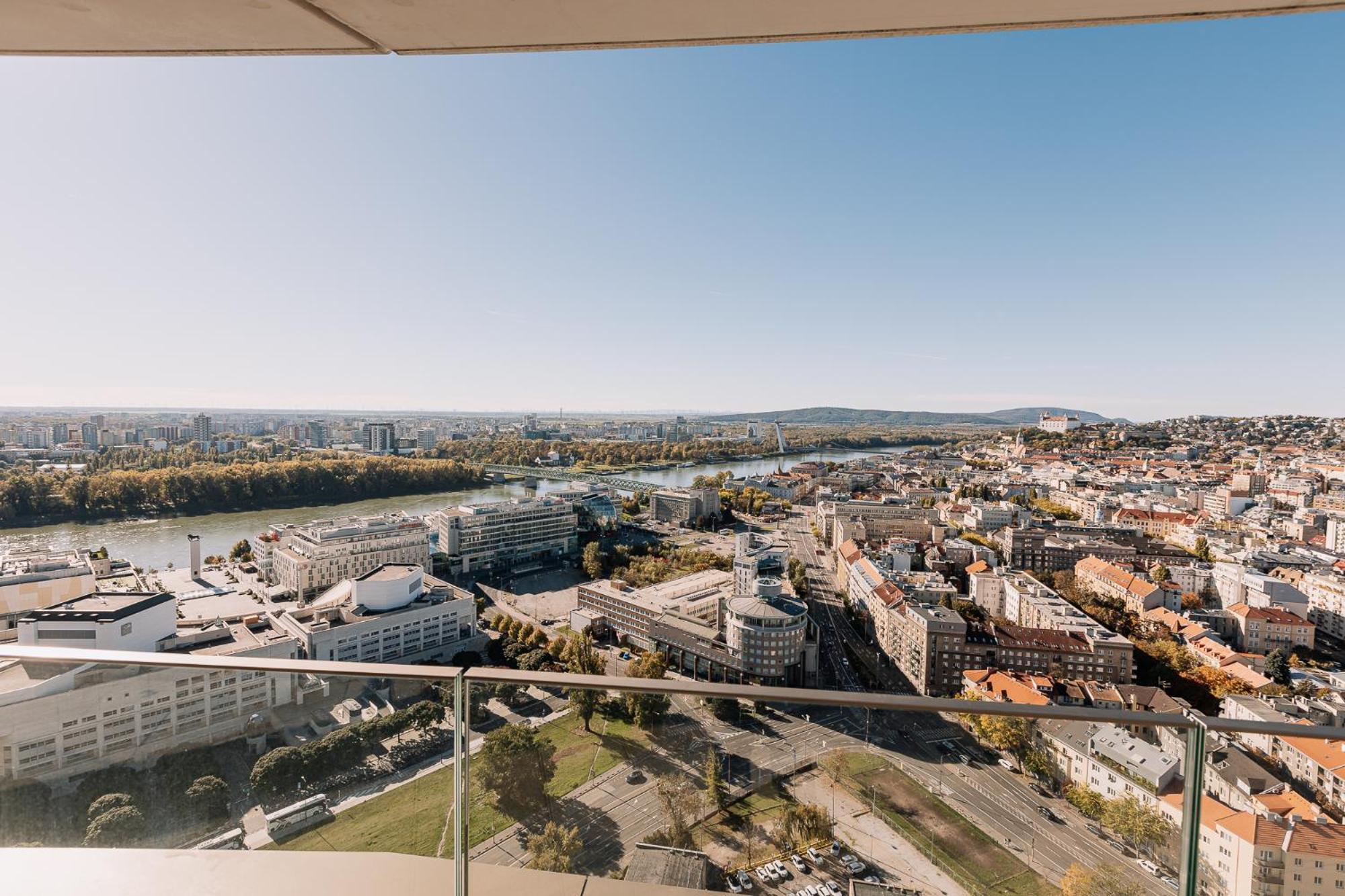 Skau Blue Residence In Sky Park 21 Floor 2 Tower Panoramic View Free Parking Bratislava Dış mekan fotoğraf